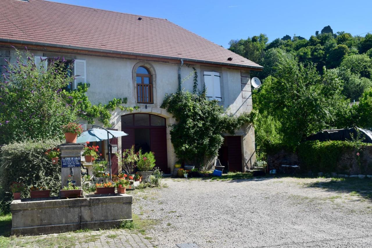 Spacious Apartment In Old Farm Close To Lac De Vouglans La Tour-du-Meix Dış mekan fotoğraf
